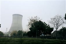 ���ֻ�ת�� Ϊ�����е�Σ��Ʒ��ҵ�����¡�